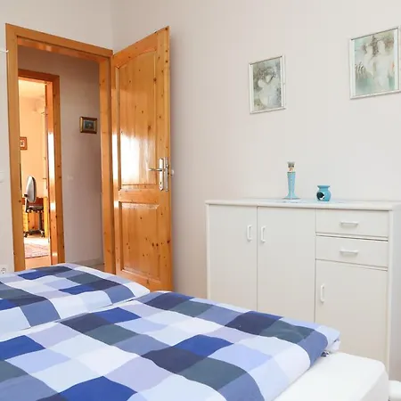 Appartement Apartman Irisz